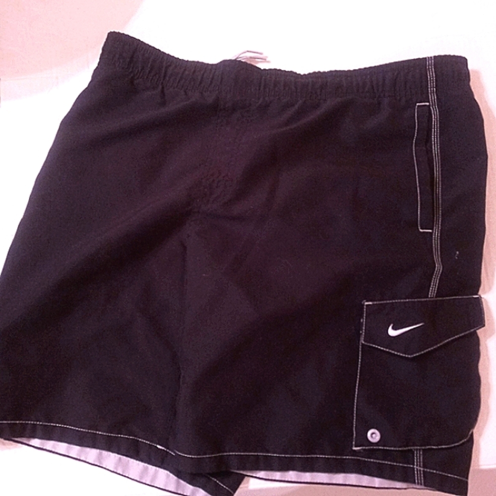 Nike short mesh lining